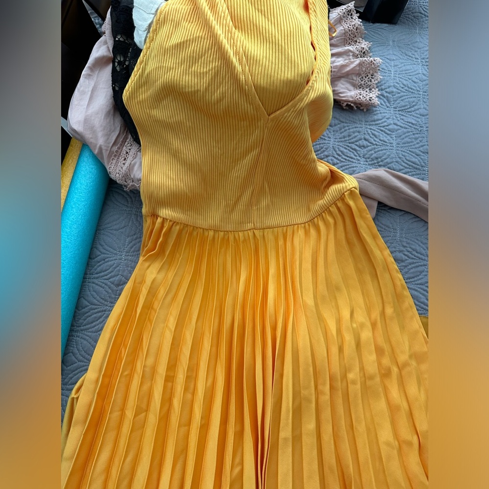Beautiful orange dress from Zara